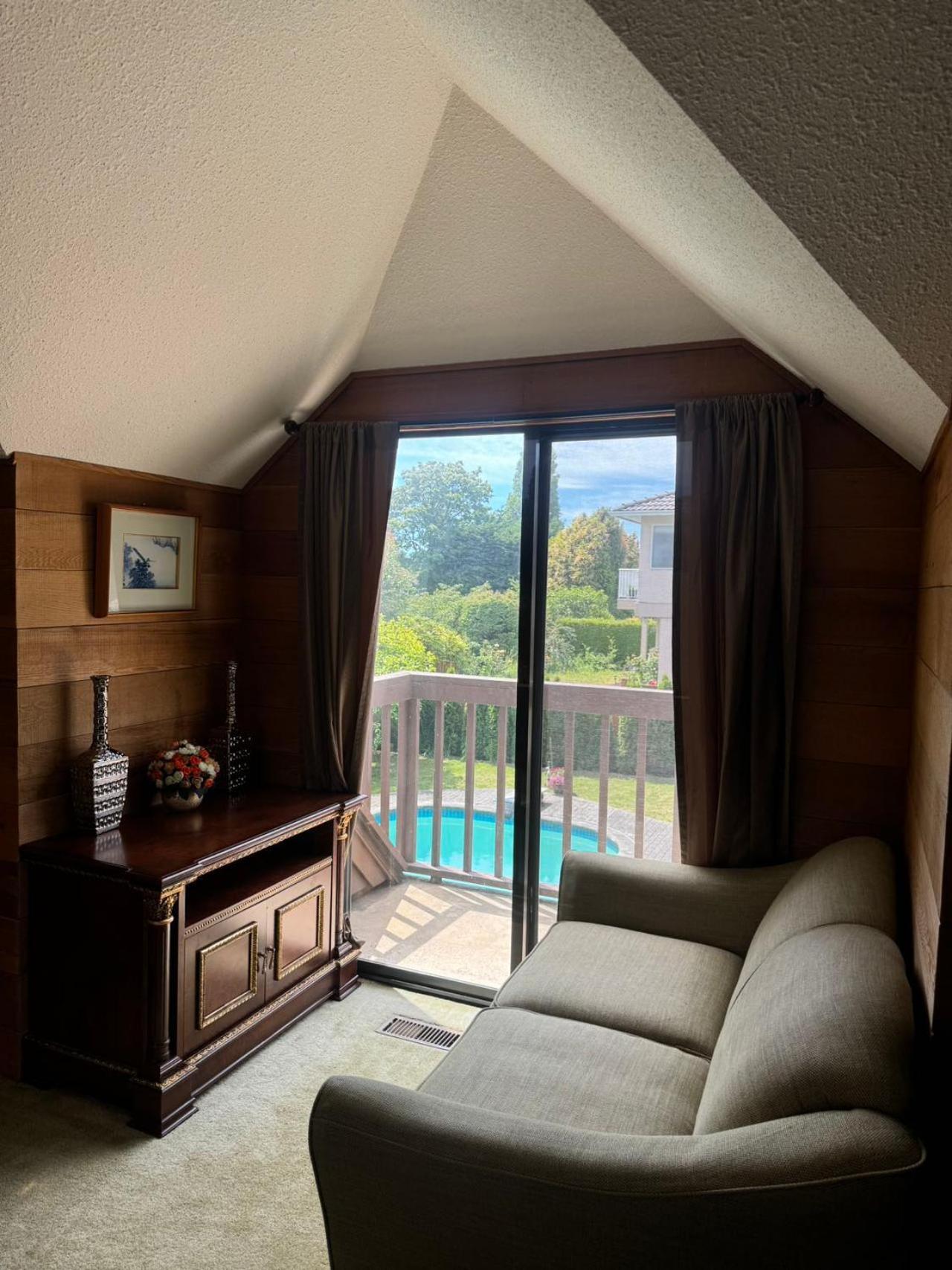 ויקטוריה Jason House - Immaculate Suites In A Quiet Seaside Neighbourhood Near Uvic מראה חיצוני תמונה